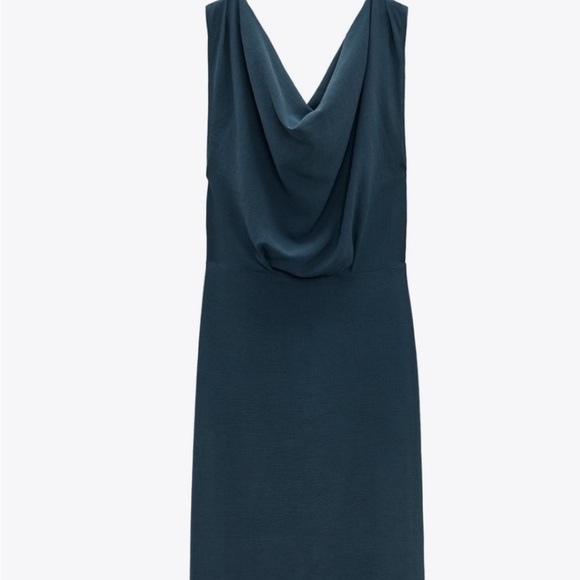 Zara dress green with dramatic necklace elegant size medium - Picture 4 of 9